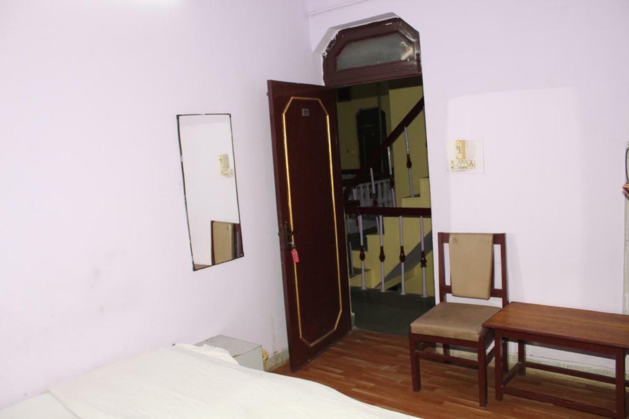 Hotel Raj Agra  Zewnętrze zdjęcie